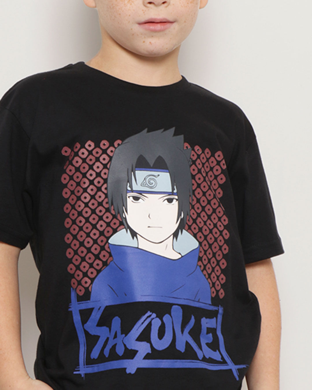 Camiseta Infantil com Estampa do Sasuke Acompanha Bandana - Tam 5 a 12 anos  Cinza