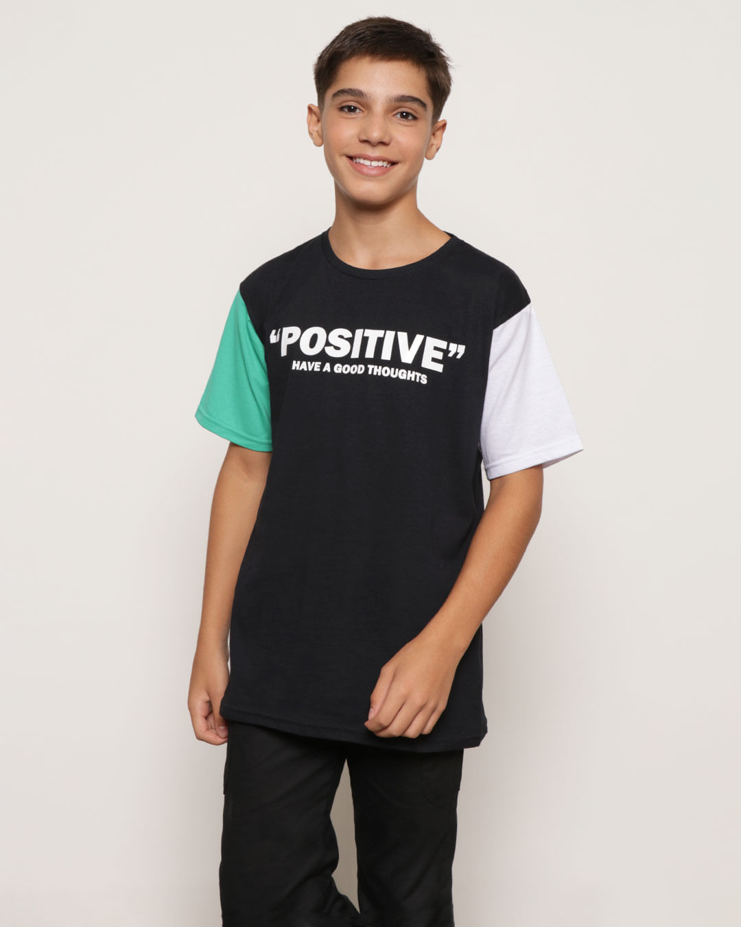 Camiseta Juvenil Positive Manga Bicolor Preta