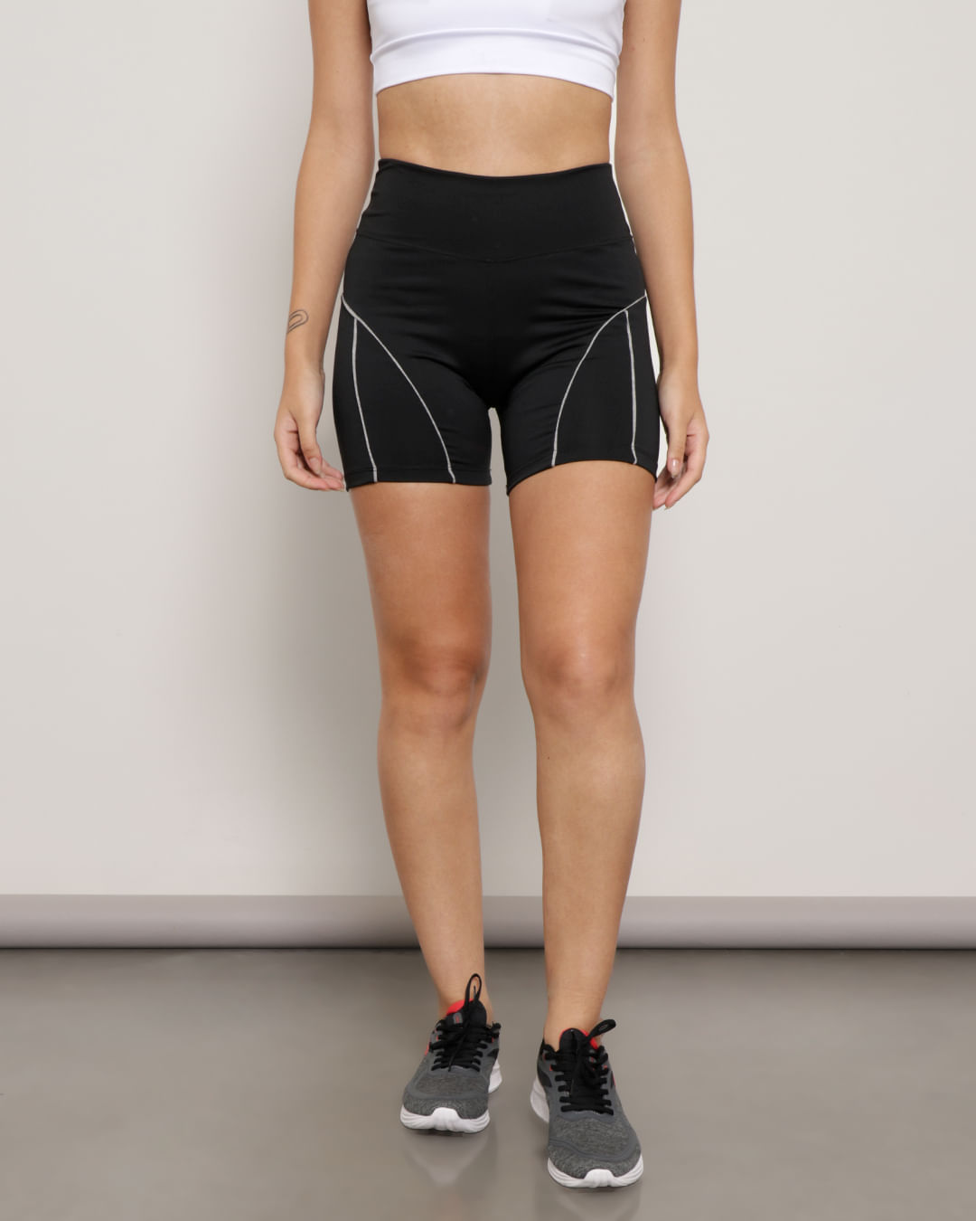 ​Short Feminino Fitness Ciclista Preto