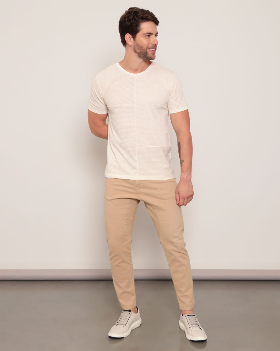 Camiseta Masculina Texturizada Off White