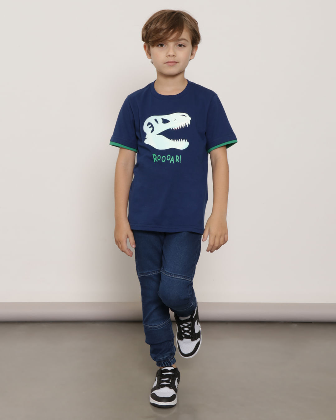 Camiseta Infantil Estampa Dinossauro Marinho