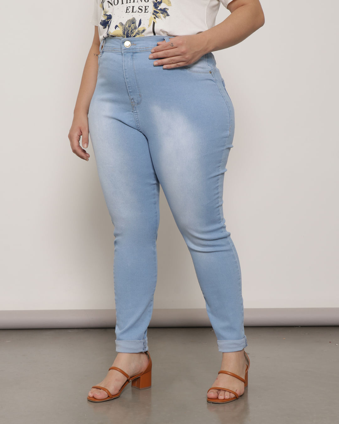 Calça Jeans Feminina Plus Size Cicarrete Azul Claro