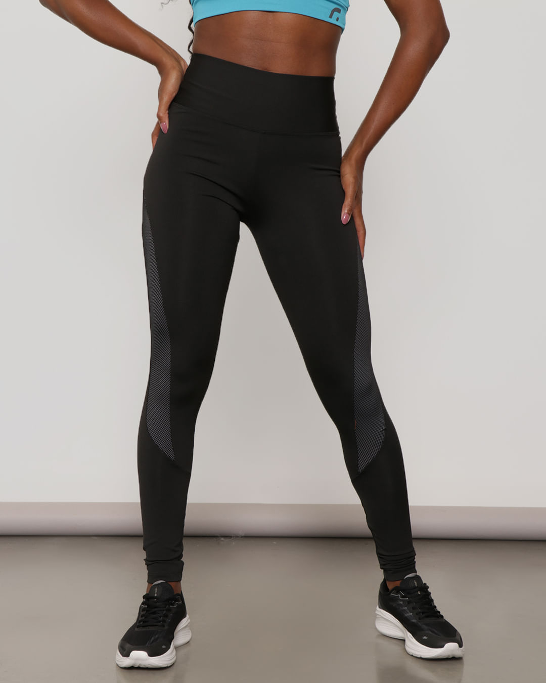 Legging Fitness Feminina Fitter Com Recortes Preta