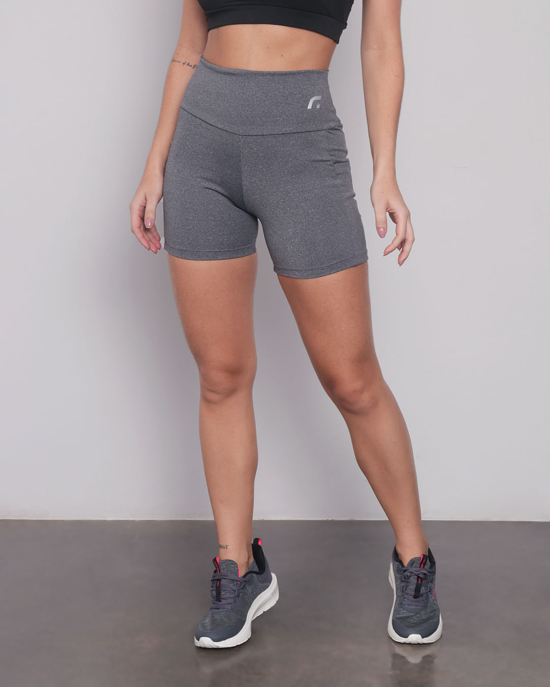 Short Feminino Fitness Ciclista Fitter Cinza