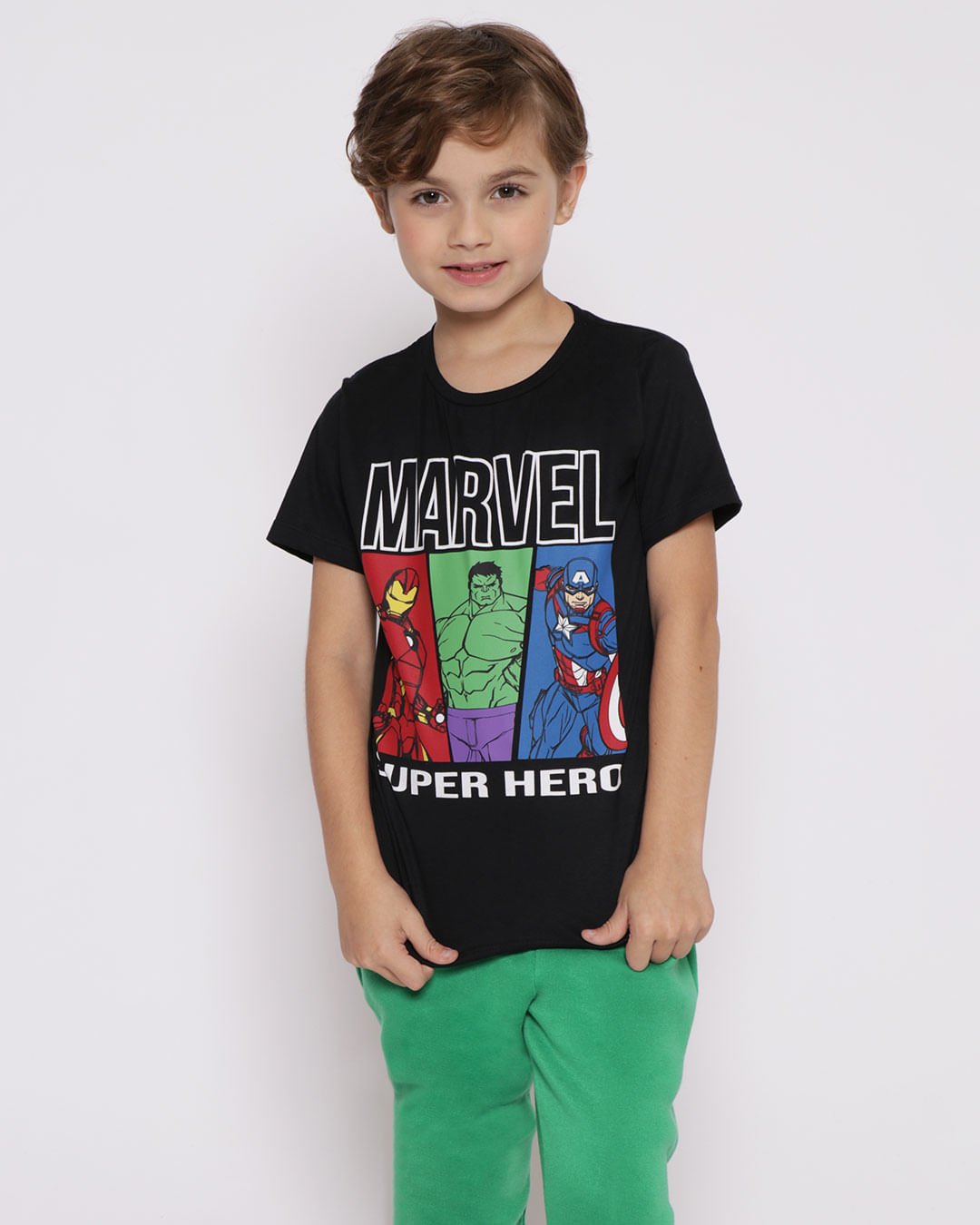 Camiseta Infantil Manga Curta Vingadores Marvel Preta