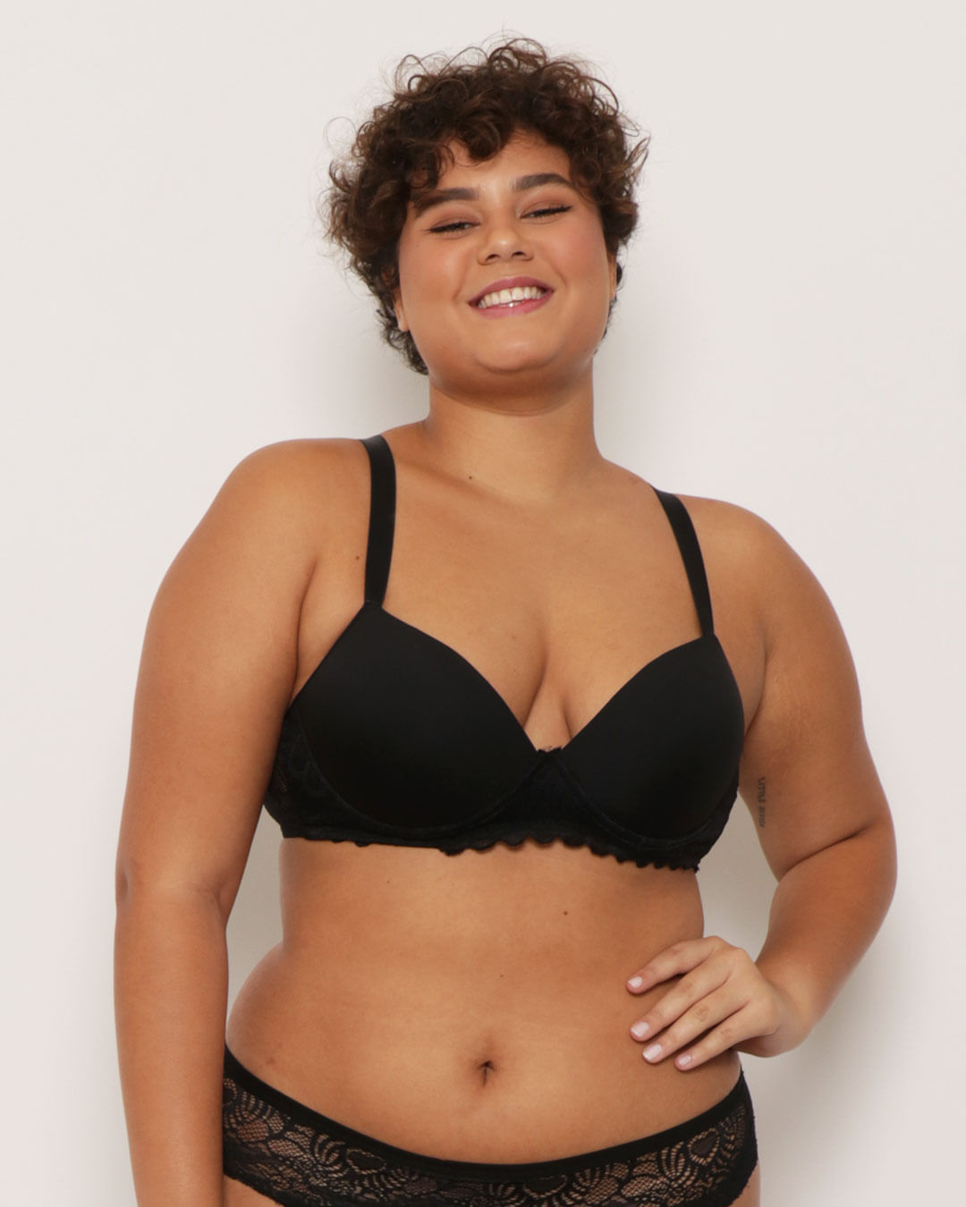 Sutiã Plus Size Feminino Base e Renda Vazada Preto