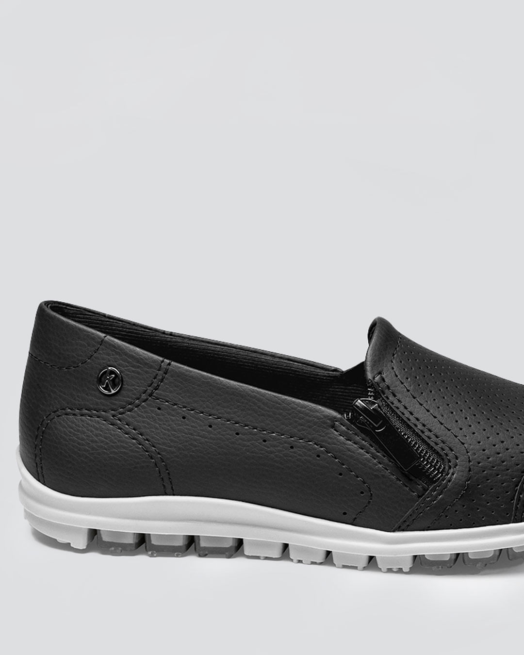 Slip on couro kolosh deals furinhos com zíper lateral feminino