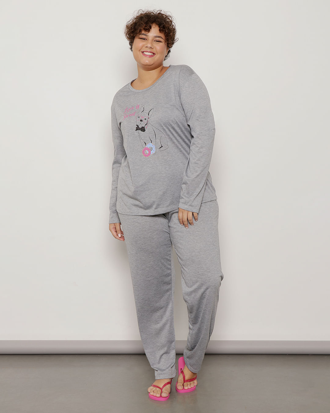 Pijama Plus SIze Feminino Manga Longa Com Estampa Cinza