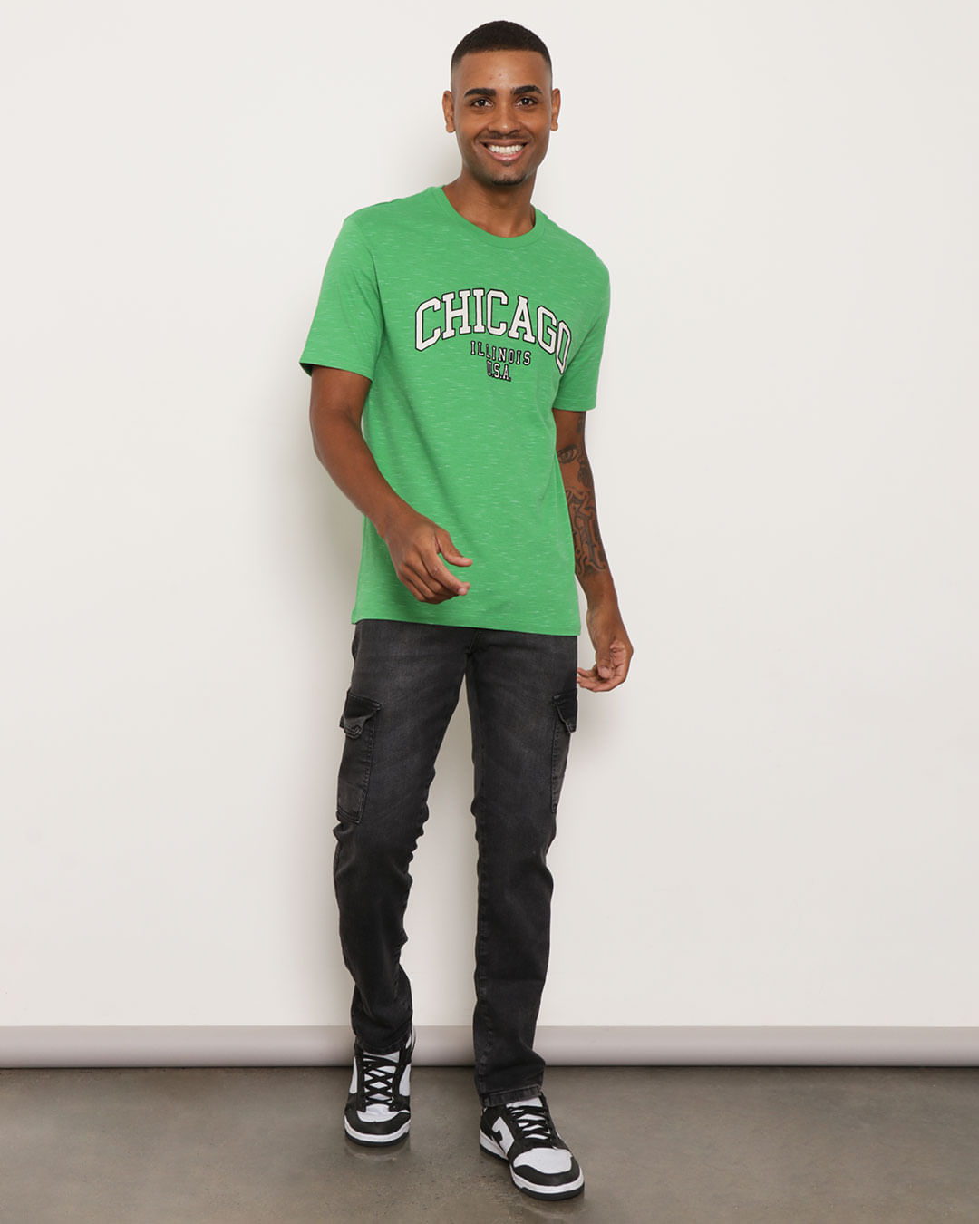 Camiseta Masculina Manga Curta Estampa Verde