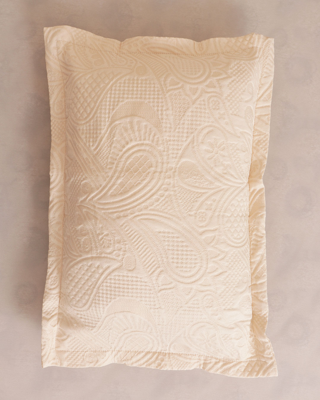 Set de cubrecamas Queen!🤗☘️ Llévate este hermoso set de cubrecamas que  incluye: ◽Una cubrecama ◽Una sábana con ligas ◽Una sábana encimera ◽ Dos, By ROYAL HOME